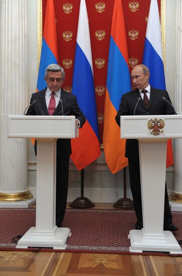 Vladimir Putin and Serzh Sargsyan hold talks in Kremlin