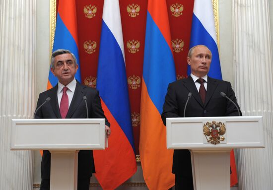 Vladimir Putin and Serzh Sargsyan hold talks in Kremlin
