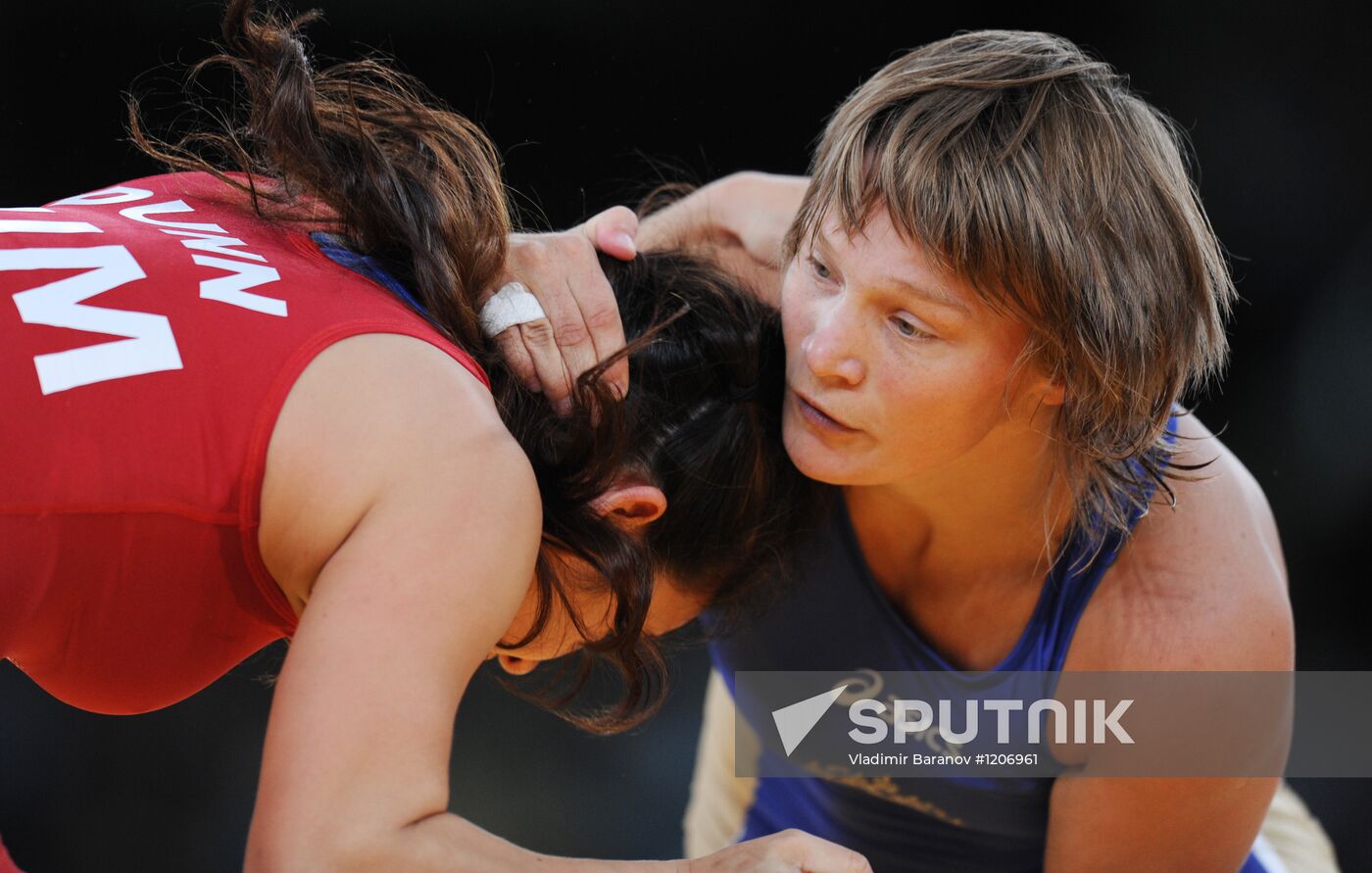 2012 Olympics. Women's freestyle wrestling. Day One