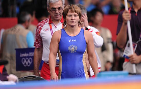 2012 Olympics. Women's freestyle wrestling. Day One