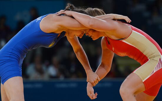 2012 Olympics. Women's freestyle wrestling. Day One