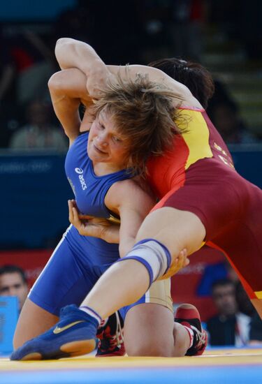 2012 Olympics. Women's freestyle wrestling. Day One