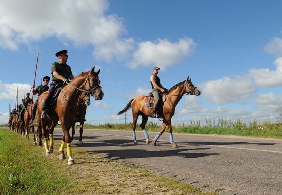 Preparations for Cossack equestrian march from Moscow to Paris