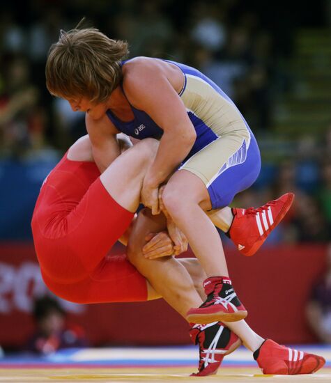 2012 Olympics. Women's freestyle wrestling. Day One