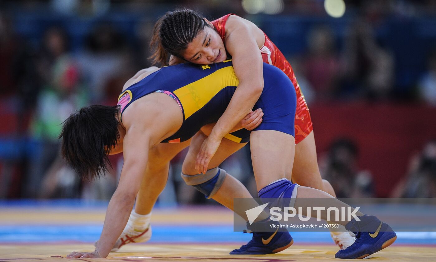 2012 Olympics. Women's freestyle wrestling. Day One