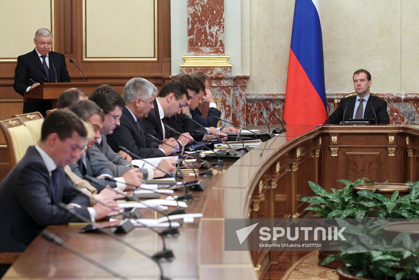 Dmitry Medvedev chairs Russian Government meeting