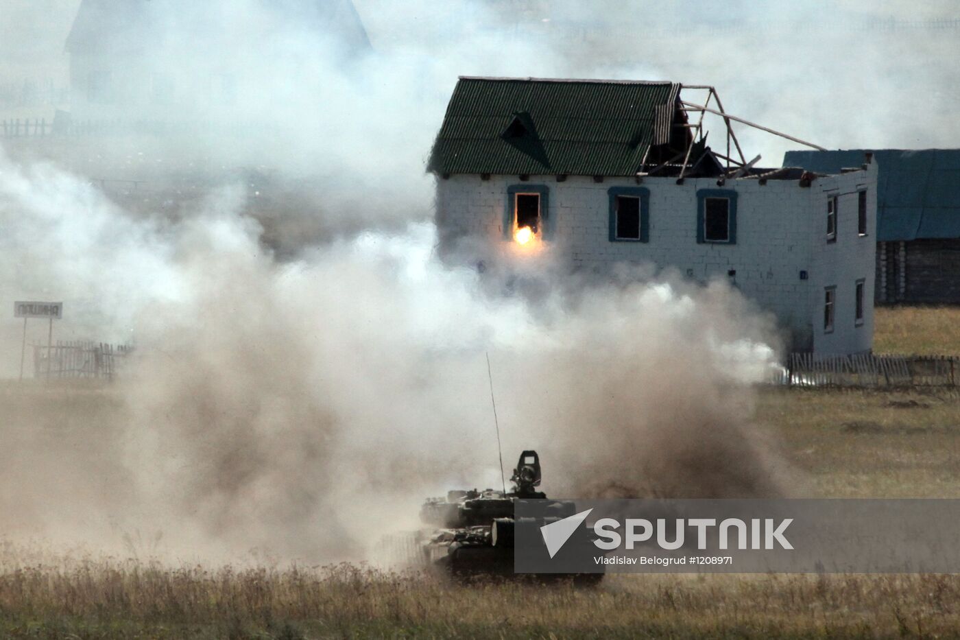 International drills Rubezh-2012 at Chebarkul field