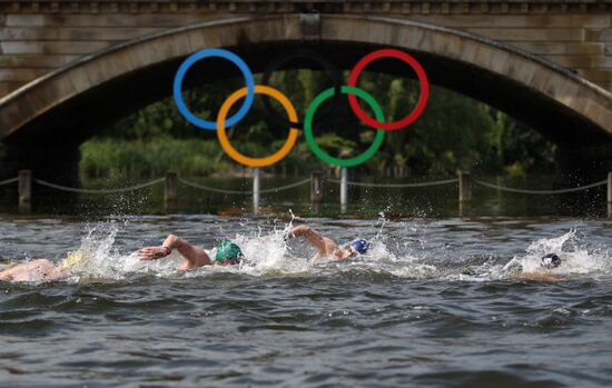 2012 Olympics. Men's 10-kilometer open-water swimming