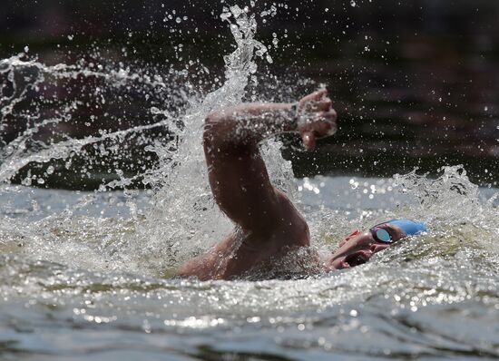 2012 Olympics. Men's 10-kilometer open-water swimming