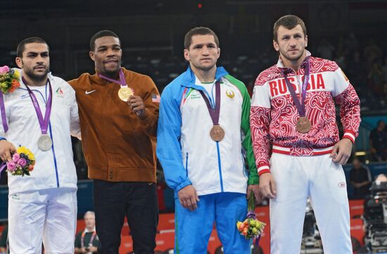 2012 Olympics. Freestyle wrestling. Men. Day one