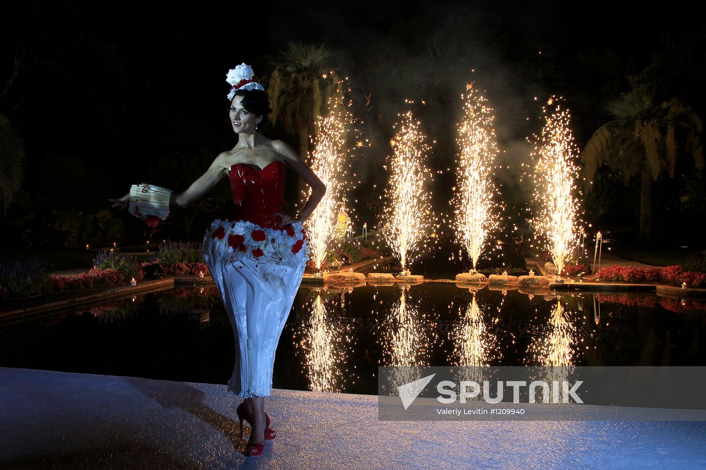 Flower ball at Villa Ephrussi de Rothschild on the Riviera