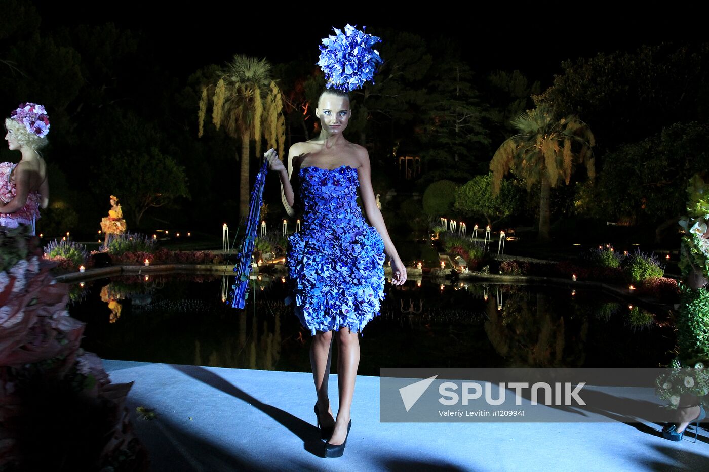 Flower ball at Villa Ephrussi de Rothschild on the Riviera