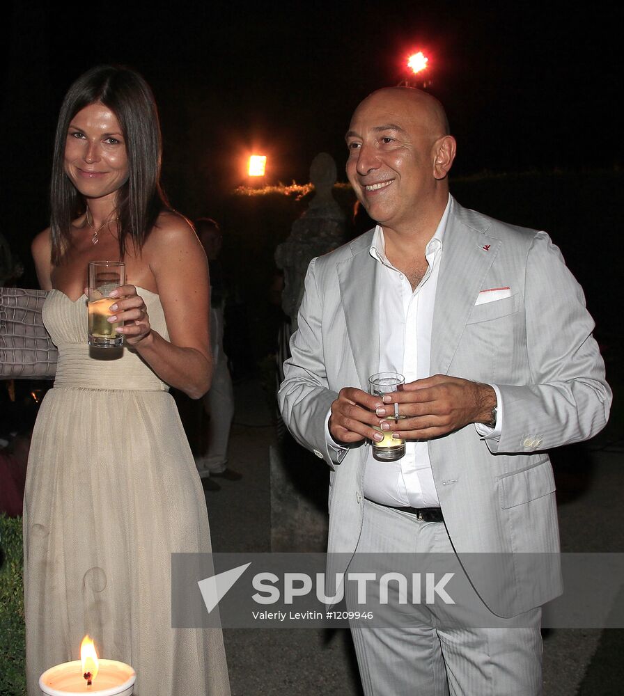 Flower ball at Villa Ephrussi de Rothschild on the Riviera