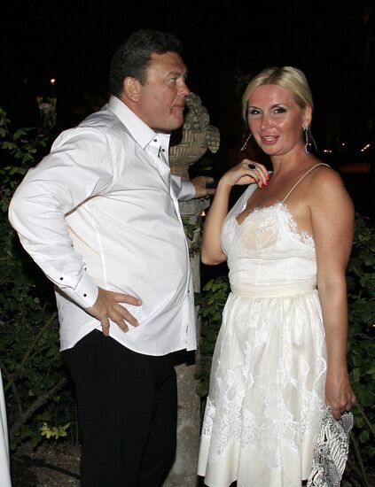 Flower ball at Villa Ephrussi de Rothschild on the Riviera