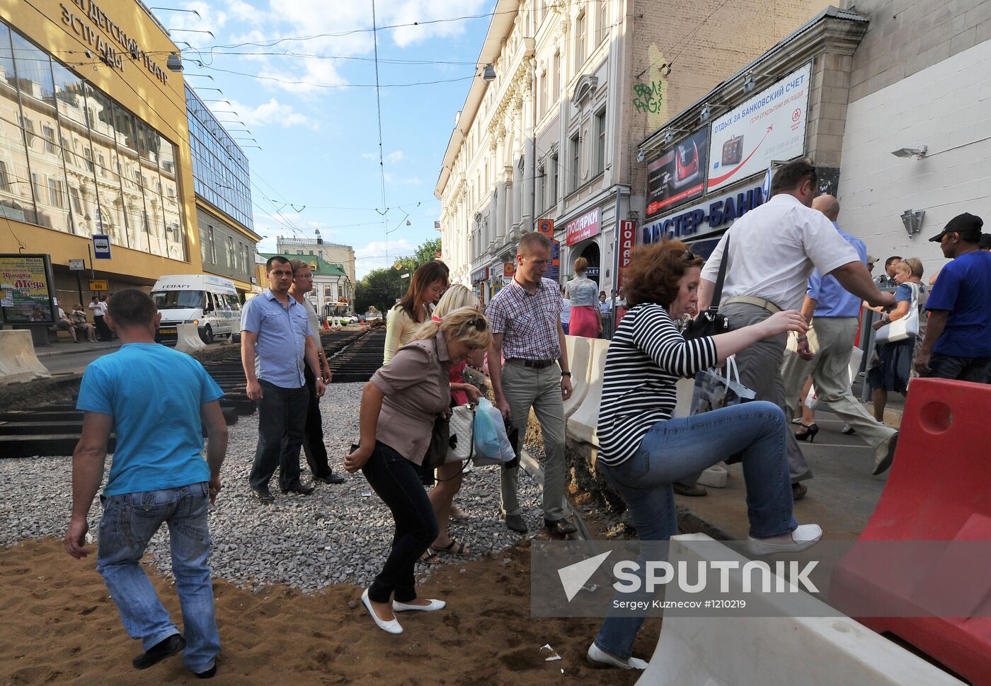 Tramway tracks replaced on Baumanskaya Street