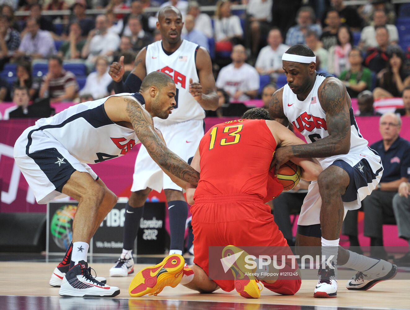 London 2012 Olympics. Men's Volleyball. United States vs. Spain