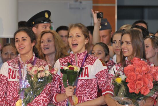 Russian national team arrives home from Olympic Games in London