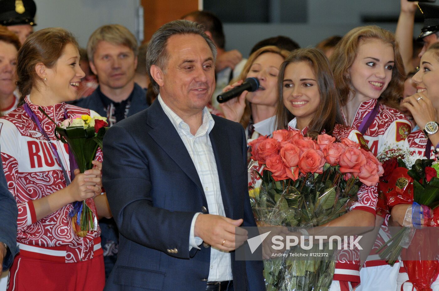 Russian national team arrives home from Olympic Games in London