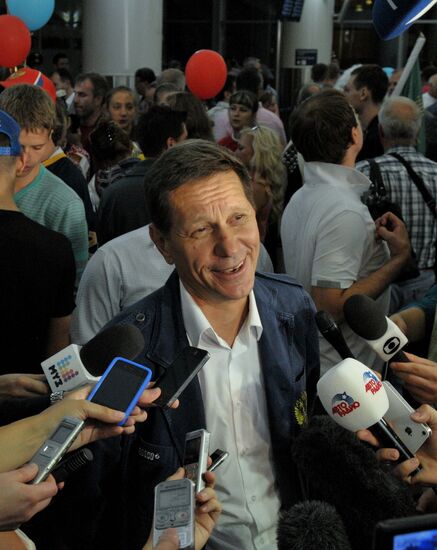 Russian national team arrives home from Olympic Games in London