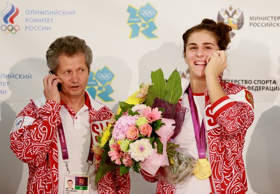 Russian national team arrives home from Olympic Games in London