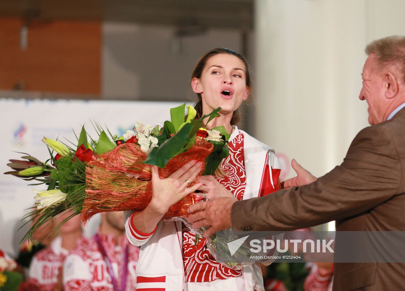 Russian national team arrives home from Olympic Games in London