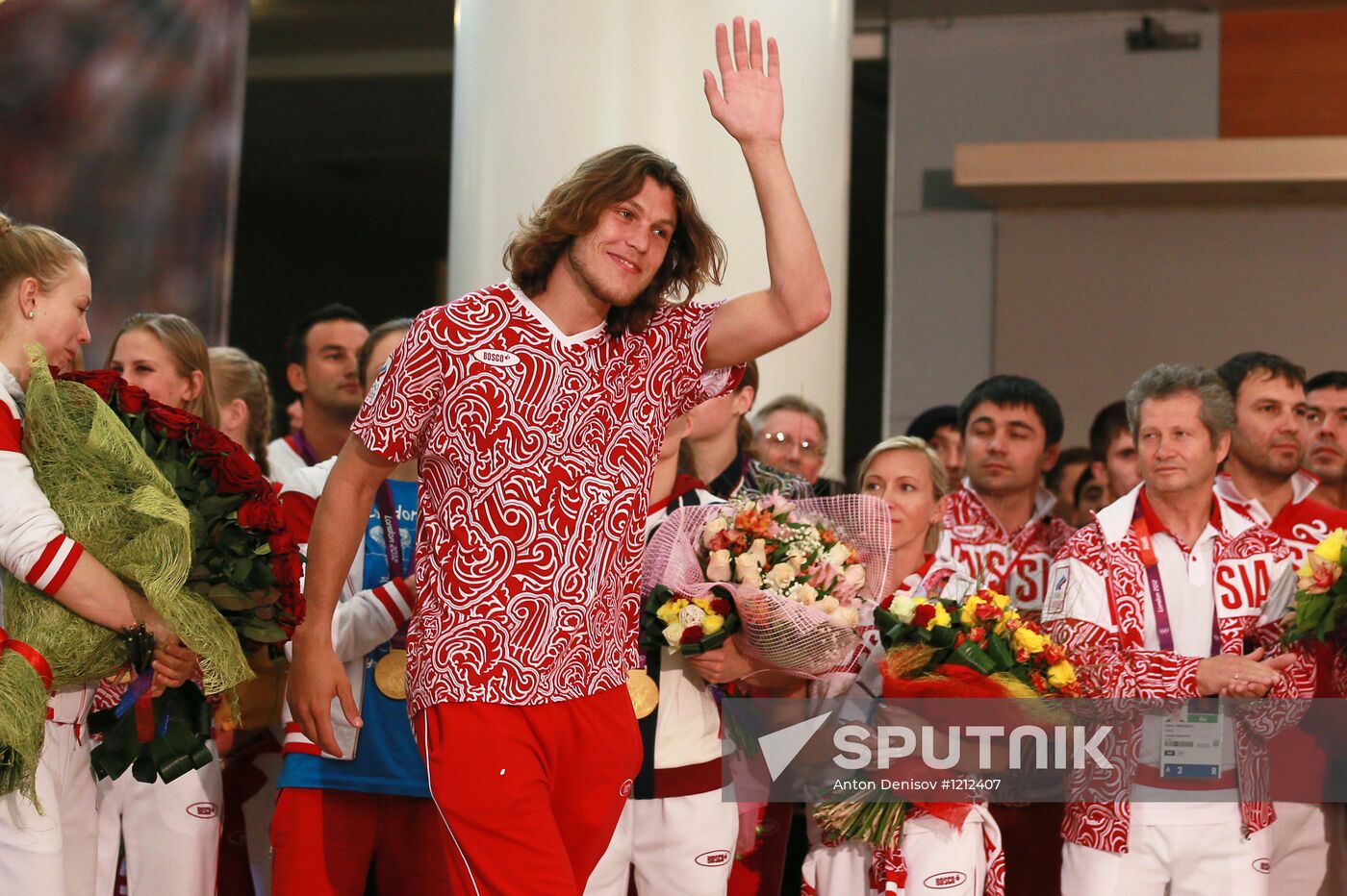 Russian national team arrives home from Olympic Games in London