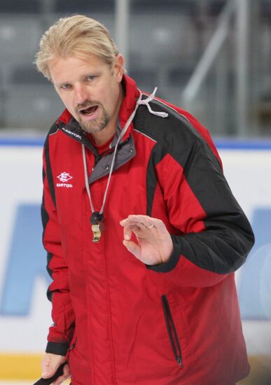 Petri Matikainen, HC Avangard new coach