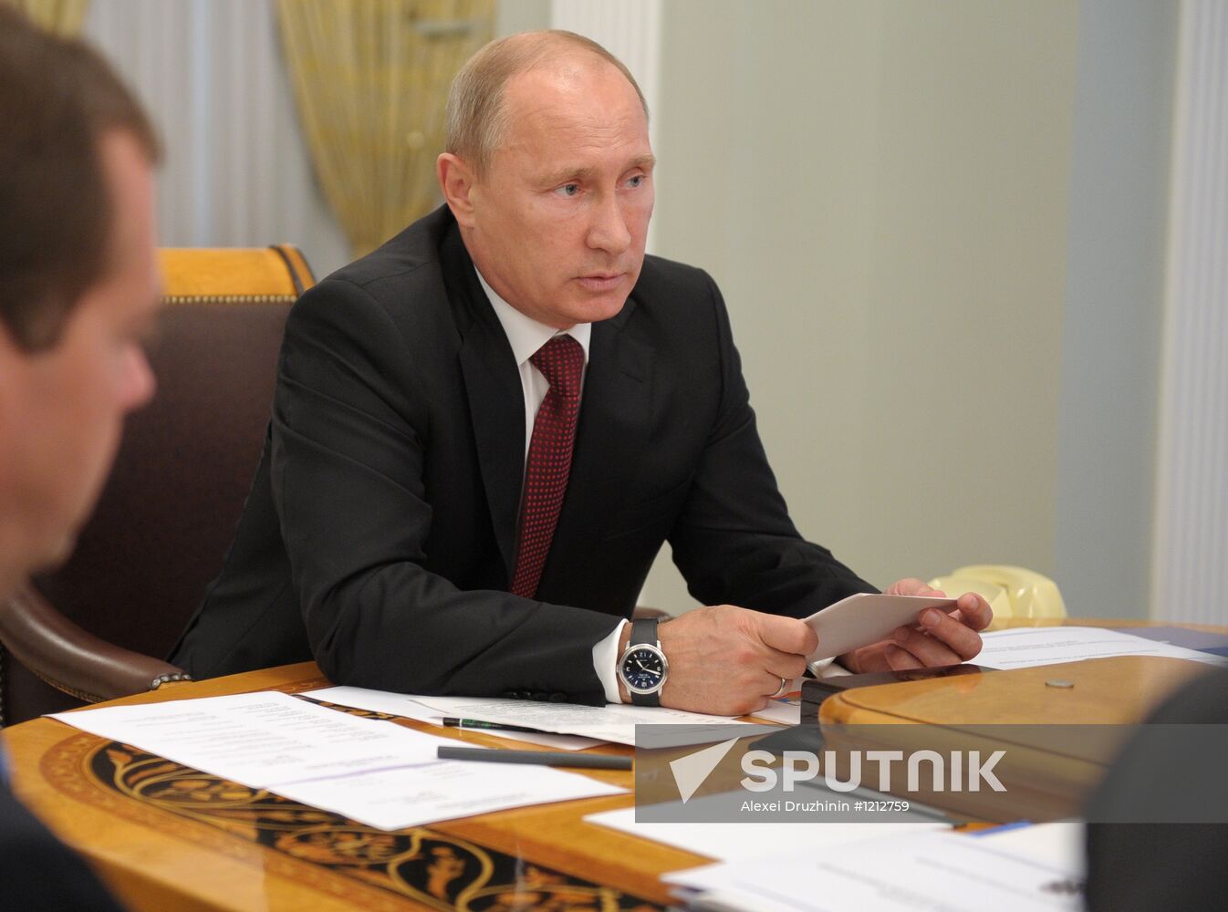 Putin chairs meeting on expansion of Moscow's city limits