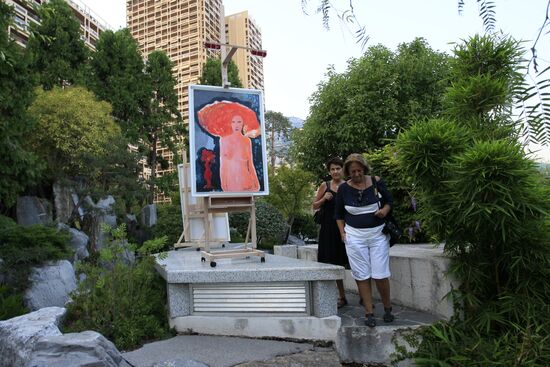 Andrei Sharov's painting exhibition in Japanese Garden in Monaco