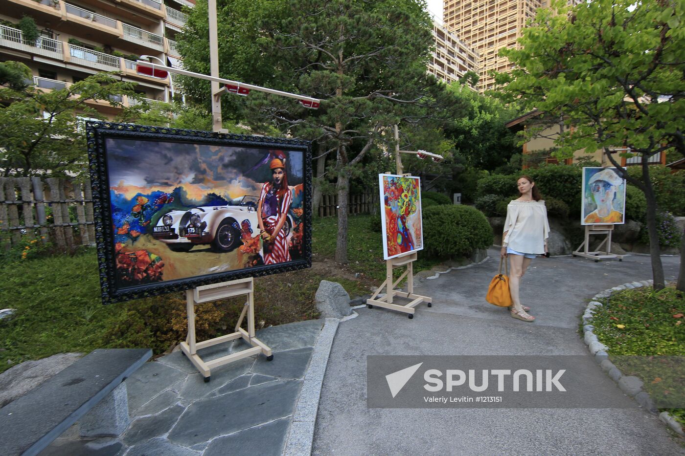 Andrei Sharov's painting exhibition in Japanese Garden in Monaco