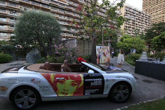 Andrei Sharov's painting exhibition in Japanese Garden in Monaco