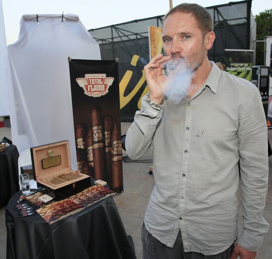 Andrei Sharov's painting exhibition in Japanese Garden in Monaco