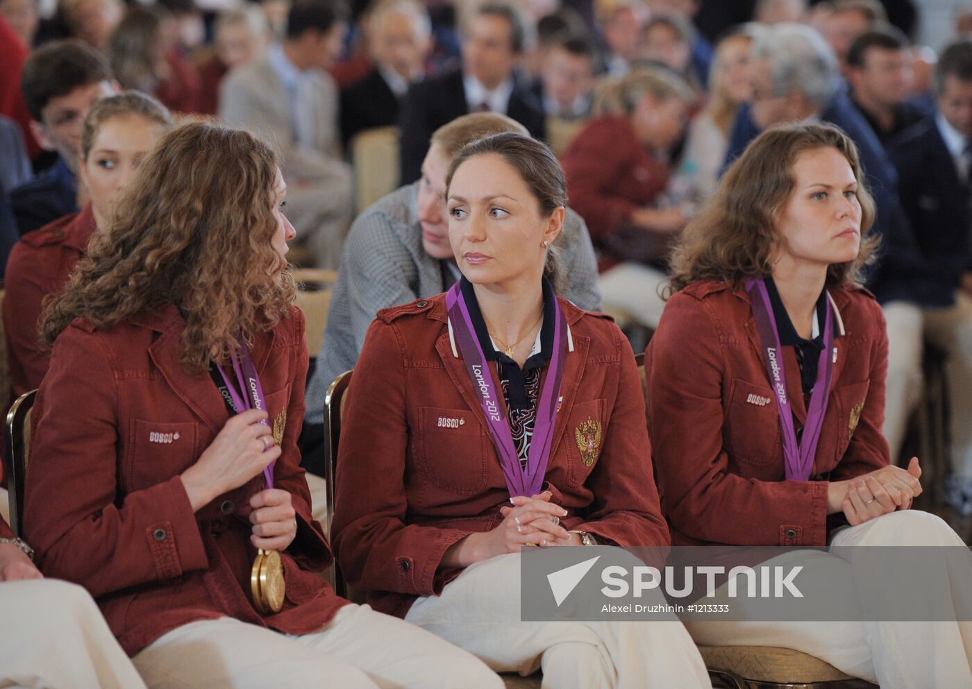 Vladimir Putin presents state awards to Russian Olympic athletes