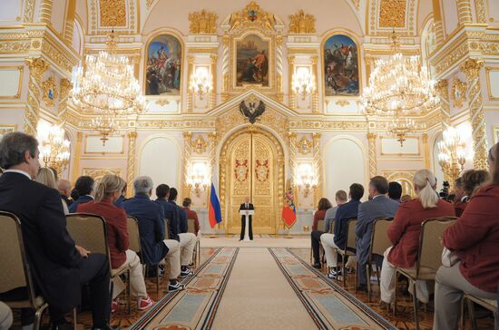 Vladimir Putin presents state awards to Russian Olympic athletes
