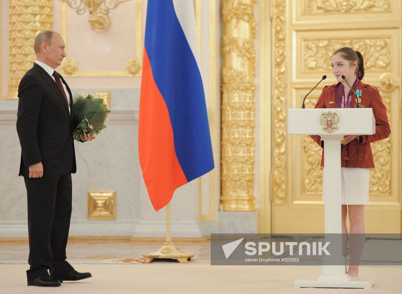 Vladimir Putin presents state awards to Russian Olympic athletes