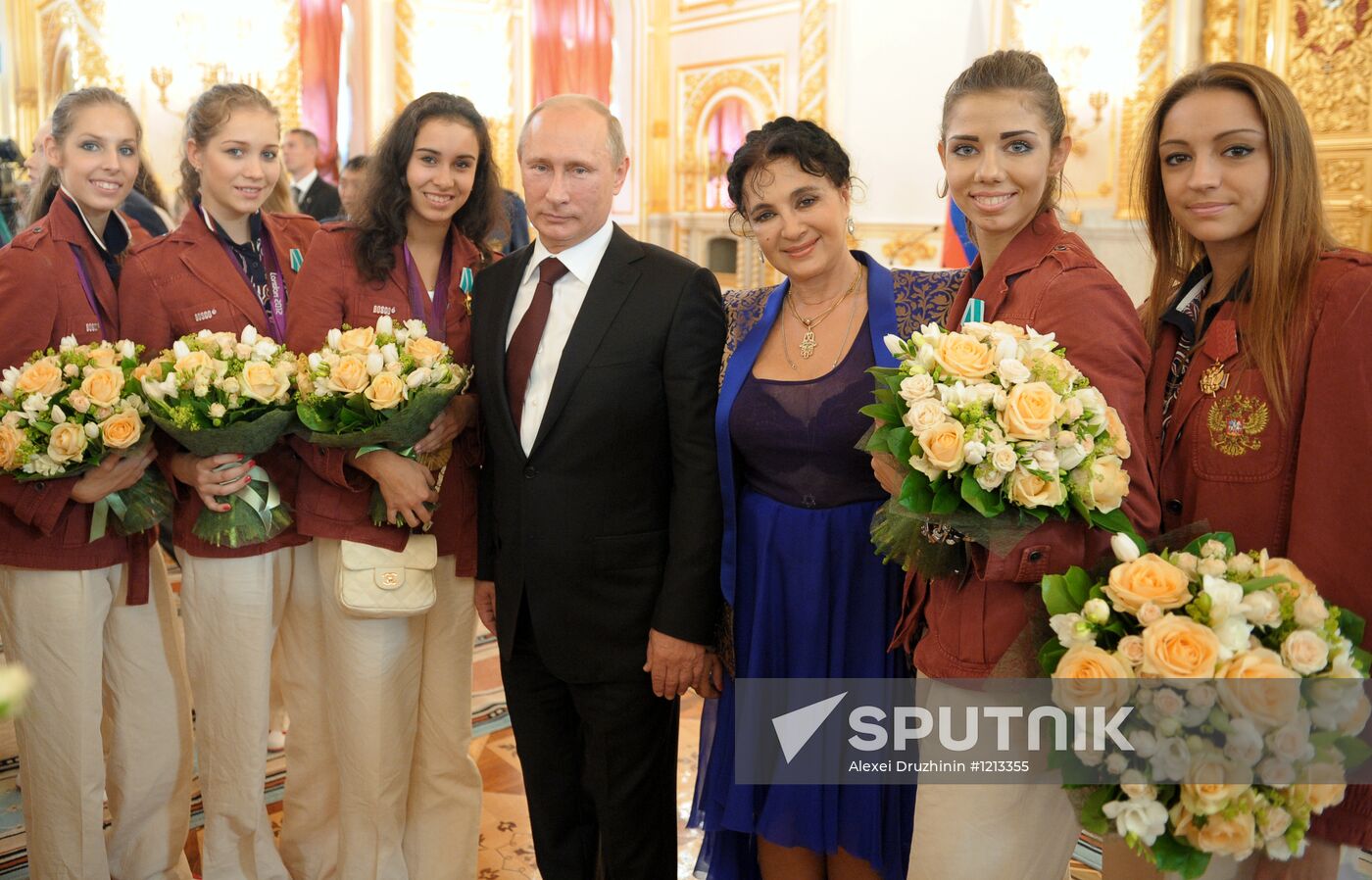 Vladimir Putin presents state awards to Russian Olympic athletes
