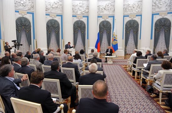 Vladimir Putin meets with Human Rights Commissioners