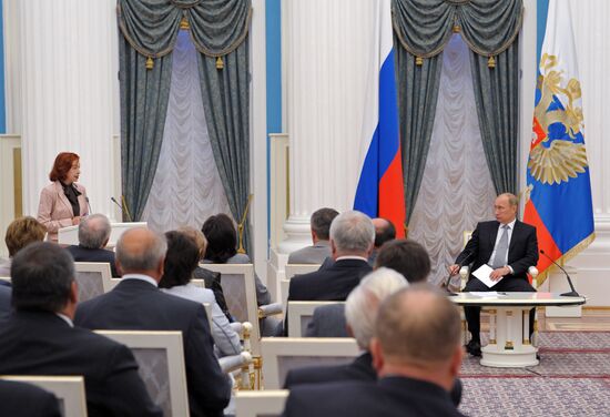 Vladimir Putin meets with Human Rights Commissioners