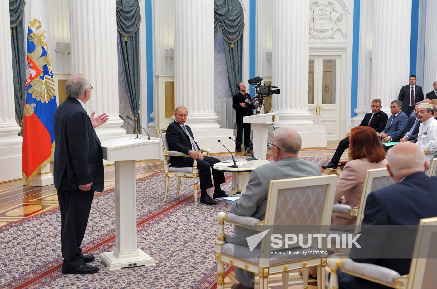 Vladimir Putin meets with Human Rights Commissioners