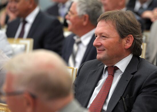 Vladimir Putin meets with Human Rights Commissioners