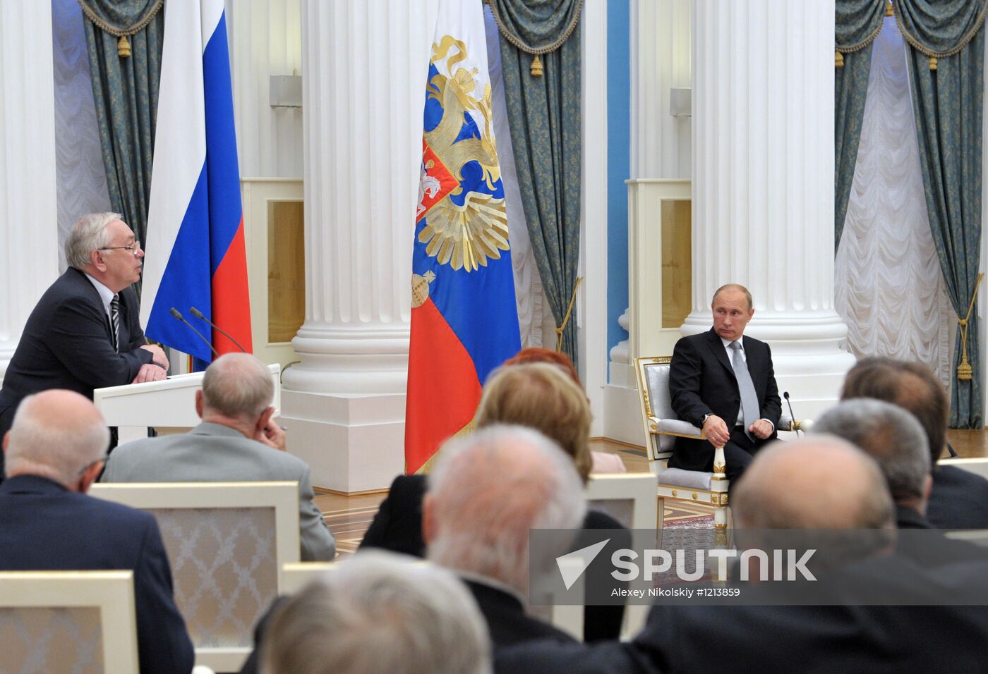Vladimir Putin meets with Human Rights Commissioners
