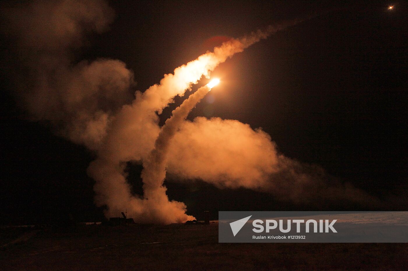 Aerospace Defence Forces tactical drill with combat firing