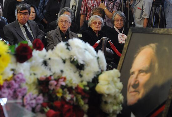 Civil funeral of Sergei Kapitsa
