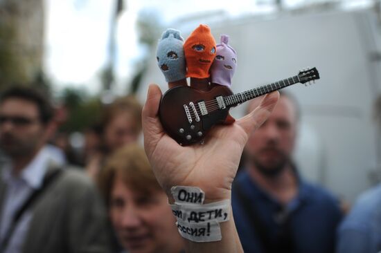 Action in support of Pussy Riot in Moscow