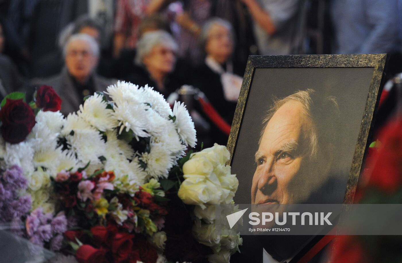 Funeral service for Sergei Kapitsa