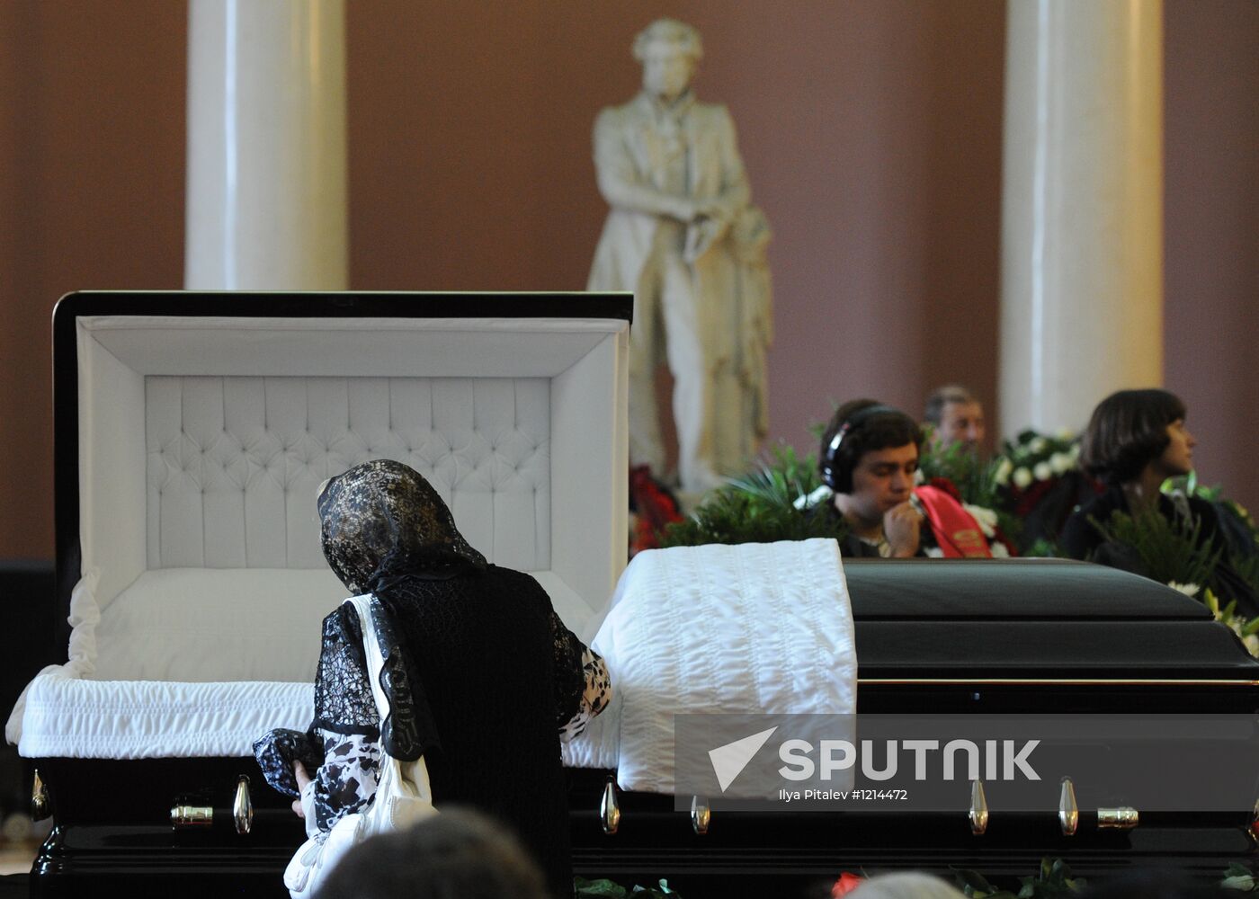 Funeral service for Sergei Kapitsa