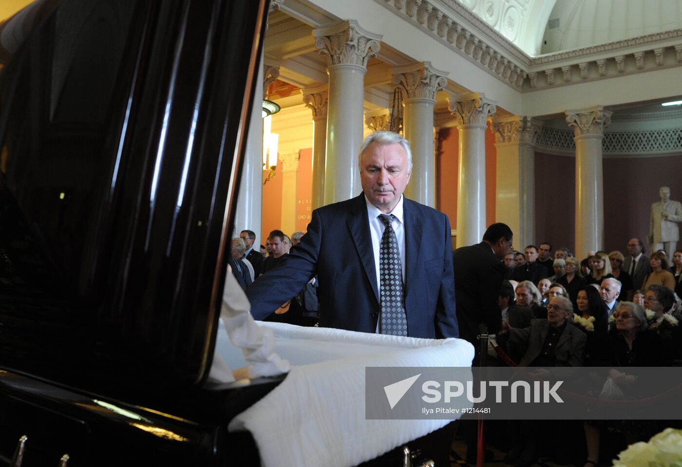 Memorial service for Sergei Kapitza