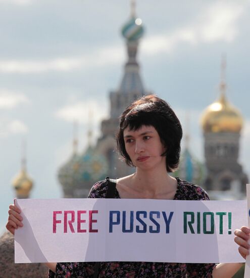 Rally in support of punk group Pussy Riot in St. Petersburg