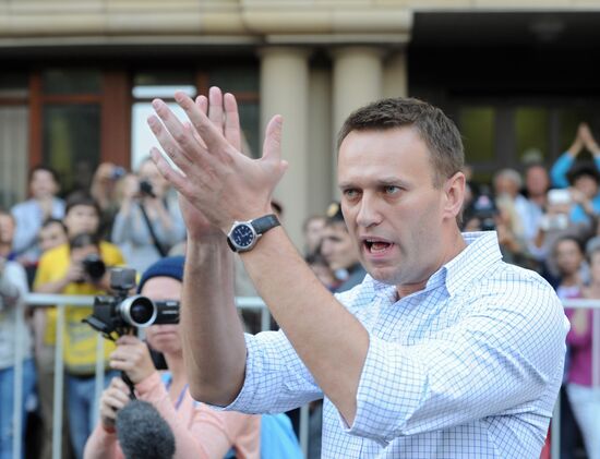 Rally to support Pussy Riot