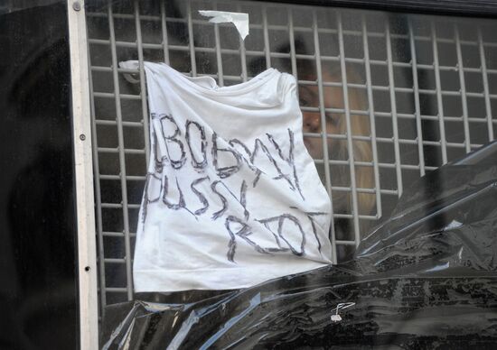 Rally to support Pussy Riot